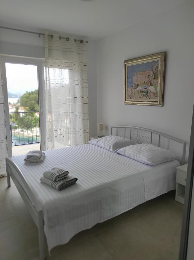 Apartmani Voljana Đảo Korčula Ngoại thất bức ảnh